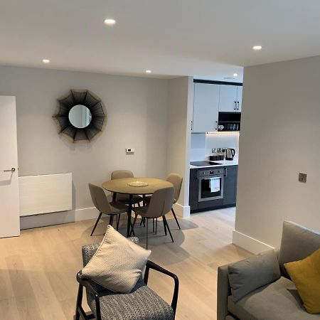 הונסלו Heathrow North Apartments By Charles Hope מראה חיצוני תמונה