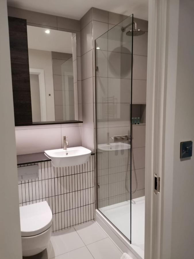הונסלו Heathrow North Apartments By Charles Hope מראה חיצוני תמונה