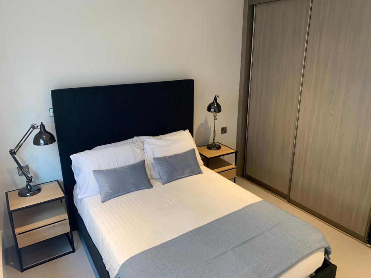 הונסלו Heathrow North Apartments By Charles Hope מראה חיצוני תמונה